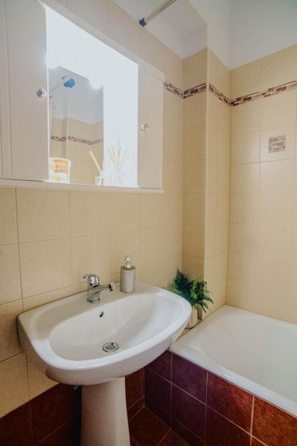 Sunny Days Apartment أليكسانثيربوليس المظهر الخارجي الصورة